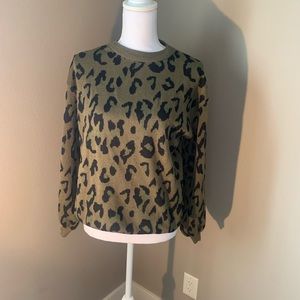 NWOT animal print crew neck sweater.